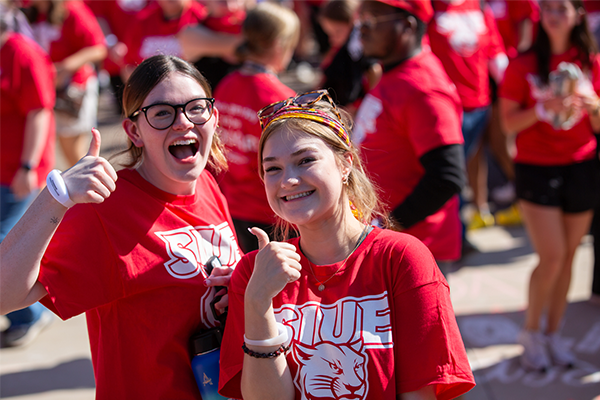 Two SIUE Students Give a Thumbs Up
